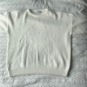 Area By tags white pullover sweater large